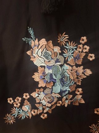 Vestido negro bordado XL