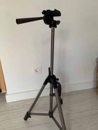 TRÍPODE PROFESIONAL VANGUARD