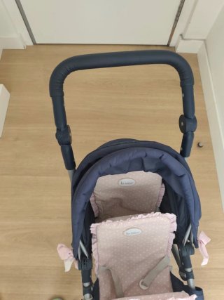 Carrito de muñecas para trillizos