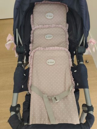 Carrito de muñecas para trillizos