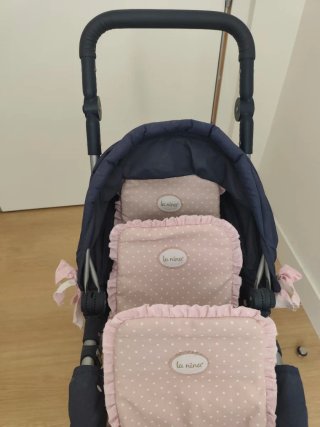 Carrito de muñecas para trillizos