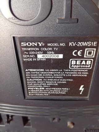 TV Sony Trinitron 20`   16:9