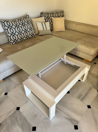 Mesa de centro con cristal y acero blanco