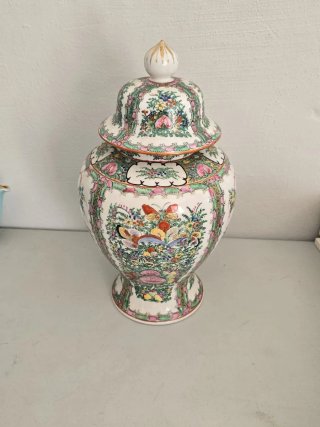 Jarrón de porcelana chino Famille Rose
