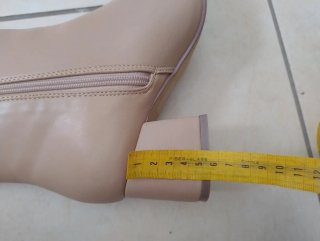 Stivaletti Tulipano beige n. 37