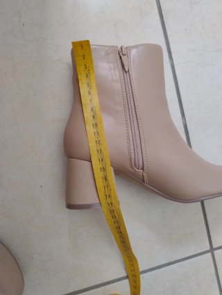 Stivaletti Tulipano beige n. 37