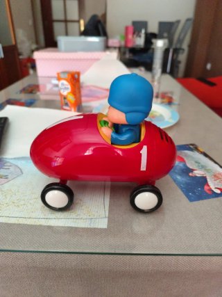 Coche de juguete Pocoyo con número 1