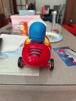 Coche de juguete Pocoyo con número 1