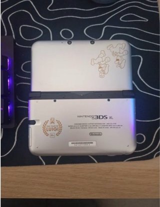 Nintendo 3DS XL edición Luigi 30 aniversario