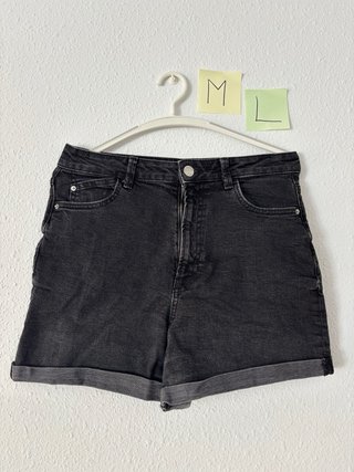 Crea tu propio lote de ropa.