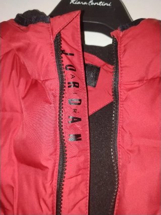 Giubbino ragazzo Jordan rosso