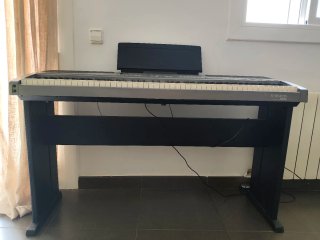 Piano Digital Furstain by Farsifa