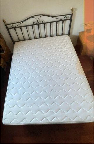 Cama Matrimonio Completa: Cabecero, Colchón y Somi