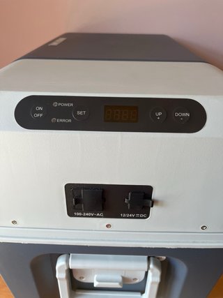 Nevera portátil / Nevera Camper Mobicool FR40