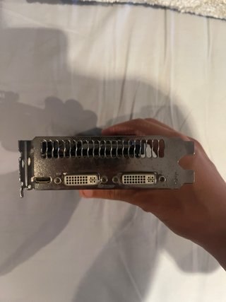 Gigabyte GTX 560 Tarjeta Gráfica