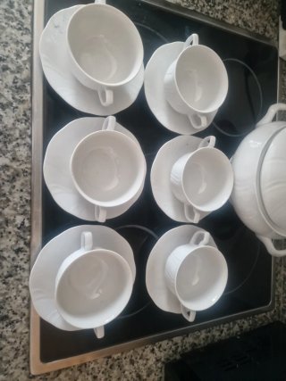Juego de consomé y sopera de porcelana