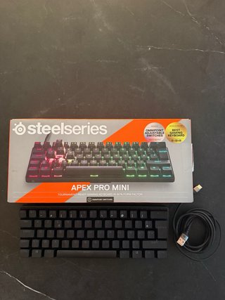 Teclado SteelSeries Apex Pro Mini Morado