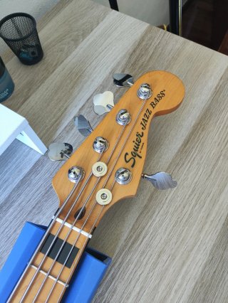 Squier Classic Vibe Jazz Bass 5 Cuerdas