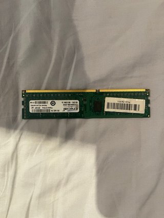 2x 4GB DDR3 Crucial RAM