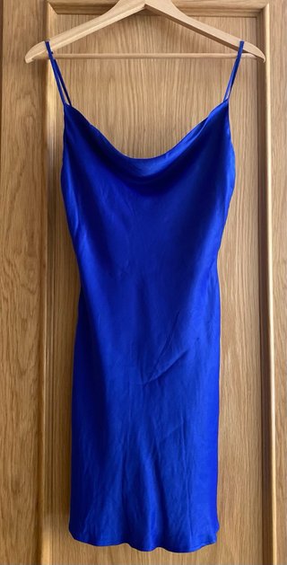 Vestido Bershka Satén Azul Talla M