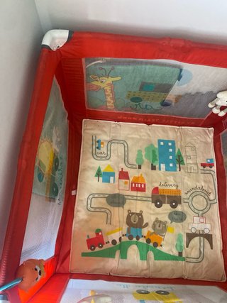 Parque infantil / Cuna / Corral