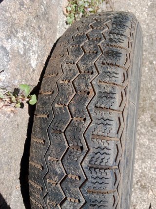 Neumático Clásico Original Michelin ZX 145 SR 13