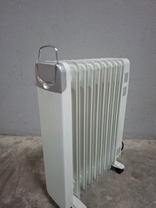 Radiador Aceite Equation 2000W 9 Elementos