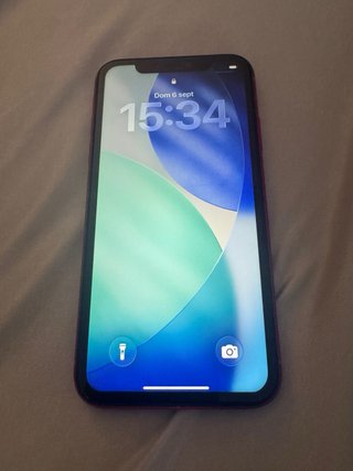 iPhone 11 Rojo 128 GB impecable 100%