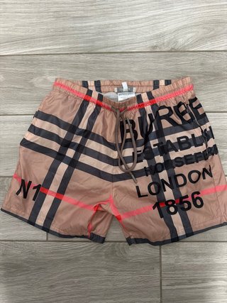 Shorts Burberry a quadri con logo