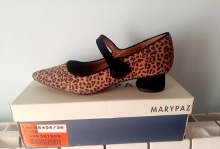 3 pares de Zapatos Marypaz y botas Mustang 36