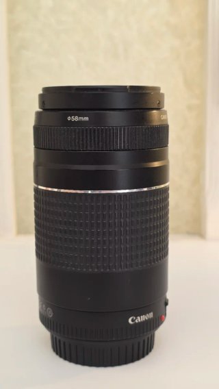 Objetivo Canon EF 75-300mm f/4-5.6 III + Extras