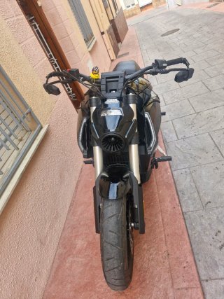 Benda LFC 700 Negra