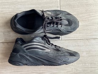 Zapatillas Adidas Yeezy Boost 700 V2