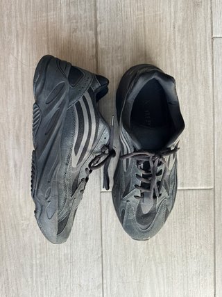 Zapatillas Adidas Yeezy Boost 700 V2