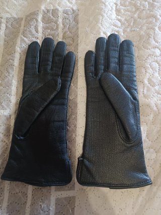 Guantes largos de piel negros