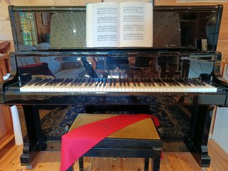 Piano Acústico Kawai XO-5 + banqueta