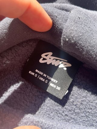 Sudadera STWD gris con logo bordado