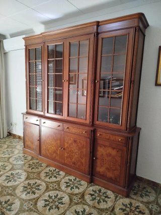 Vitrina de madera y cristal vintage