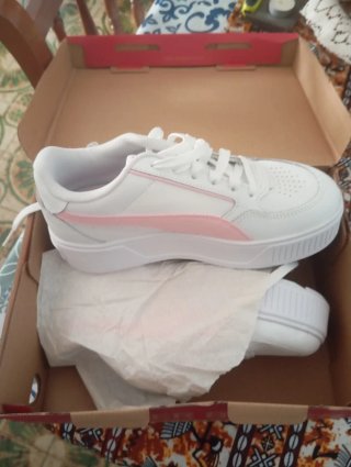 Zapatillas Puma Blancas y Rosas
