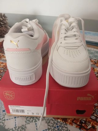 Zapatillas Puma Blancas y Rosas