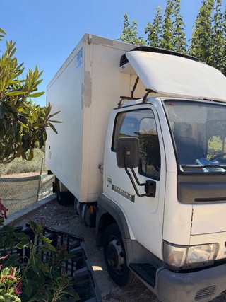 Nissan Cabstar 2003