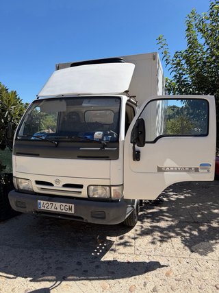Nissan Cabstar 2003