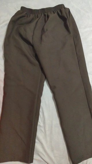 Pantalón ancho marrón elástico