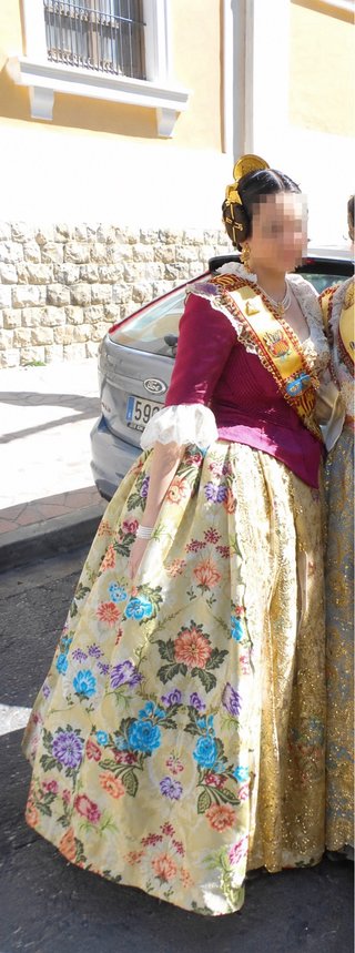 Traje de Fallera