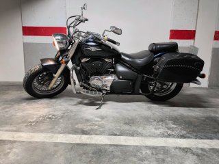 Suzuki intruder 800