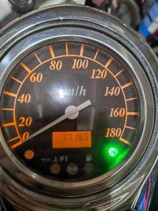 Suzuki intruder 800