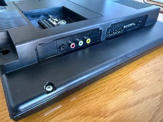 Televisor plano OKI 22 FULl HD + TDT HDMI METRONIC
