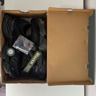 New Balance 9060 Triple Black