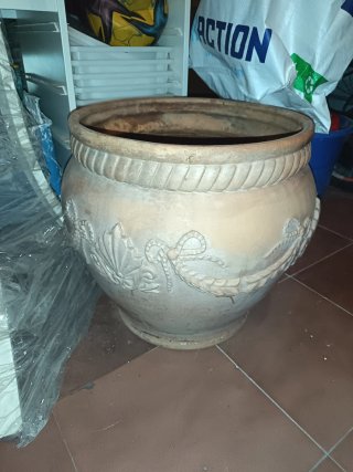 Macetero grande terracota decorado