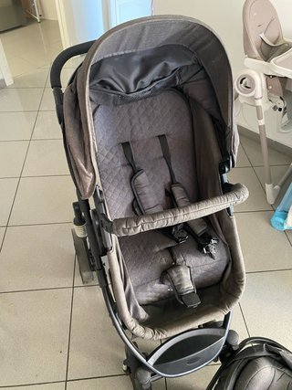 Carrito de bebé y silla de coche